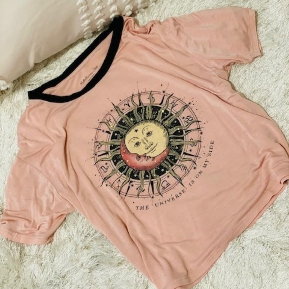 Rebellious One Tee Size M
